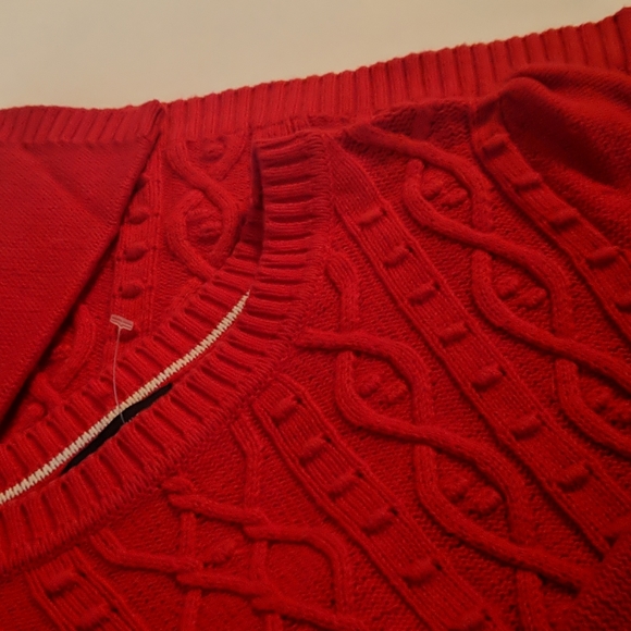 TOMMY HILFIGER * CABLE KNIT CREW NECK SWEATER - Picture 6 of 7